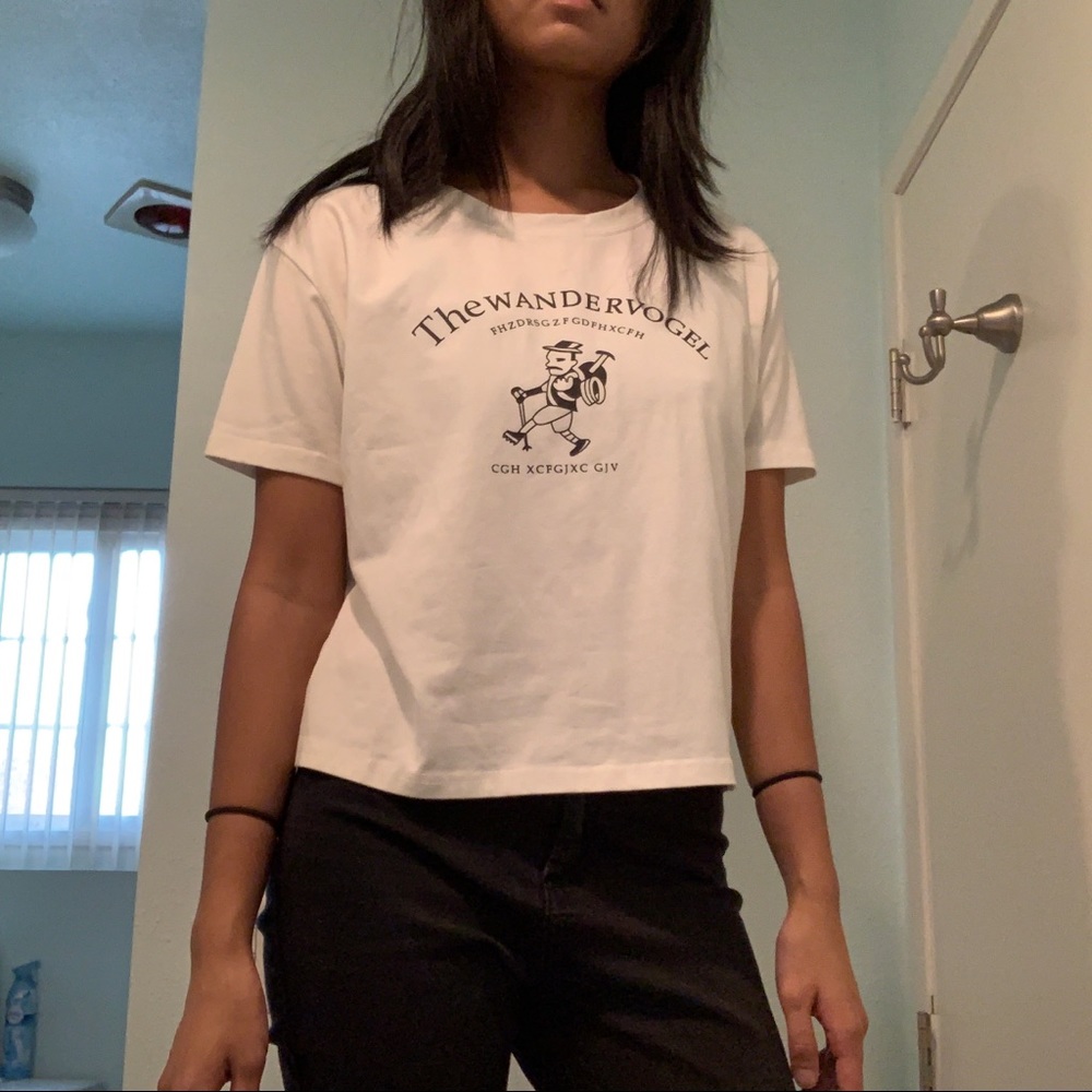 white vintage tee